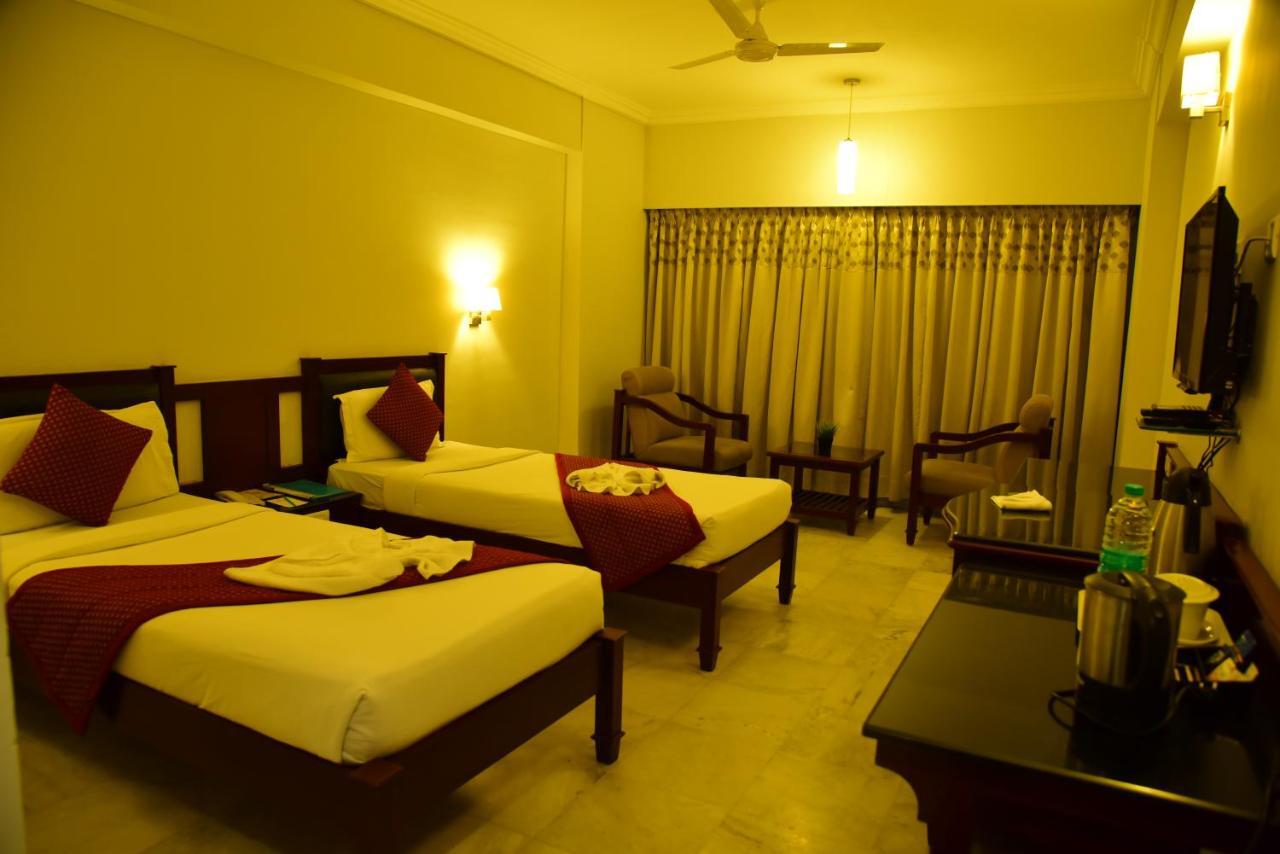 The Bhimas Residency Hotels تيروباتي المظهر الخارجي الصورة