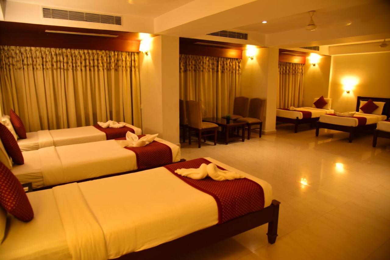 The Bhimas Residency Hotels تيروباتي المظهر الخارجي الصورة