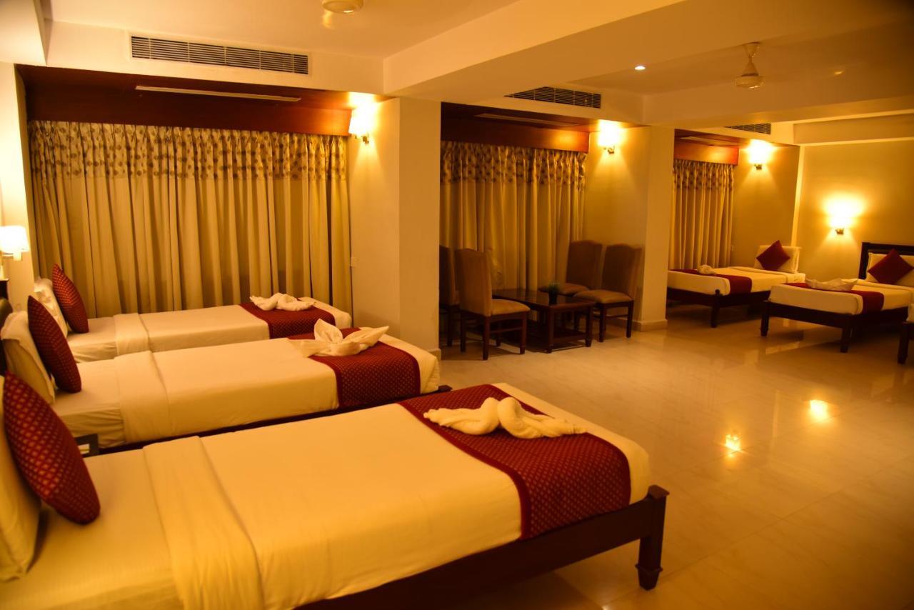The Bhimas Residency Hotels تيروباتي المظهر الخارجي الصورة